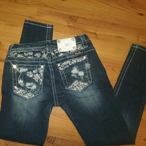 Miss me jeans. Size 28. Skinny.